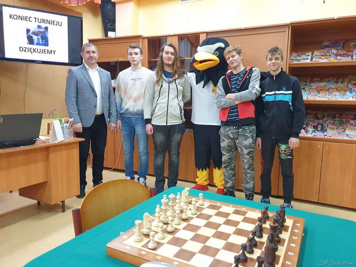 Szkolny Turniej Szachowy